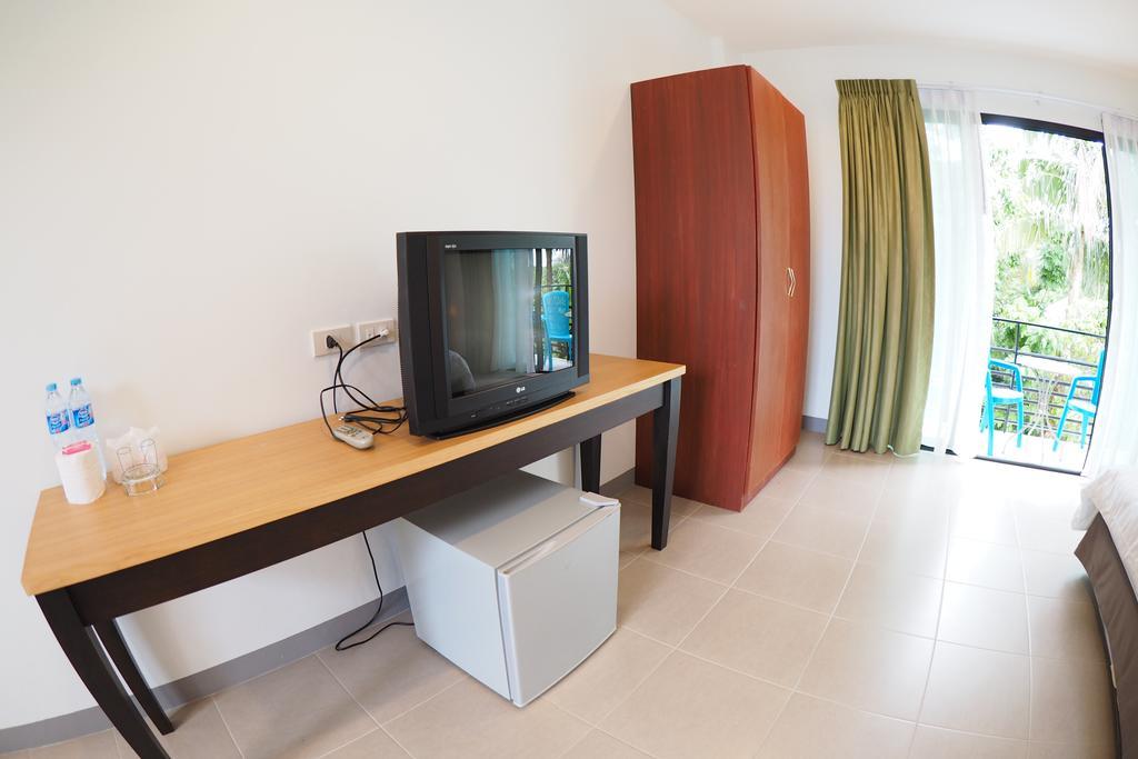 Wandee Bed & Breakfast Khao Lak Exterior photo